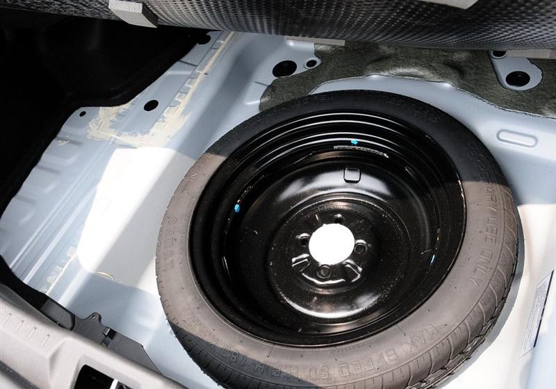 騰翼C30  2010款 1.5 手動(dòng)舒適型