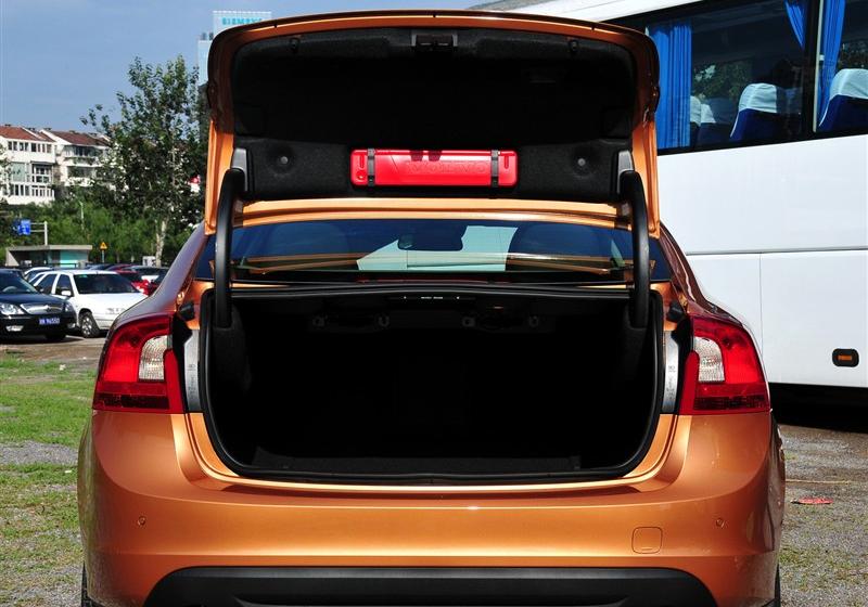 沃爾沃S60  2012款 1.6T DRIVe 智雅版