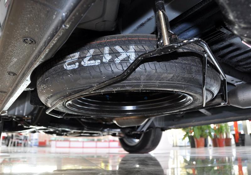 騰翼V80  2011款 2.0 手動舒適型