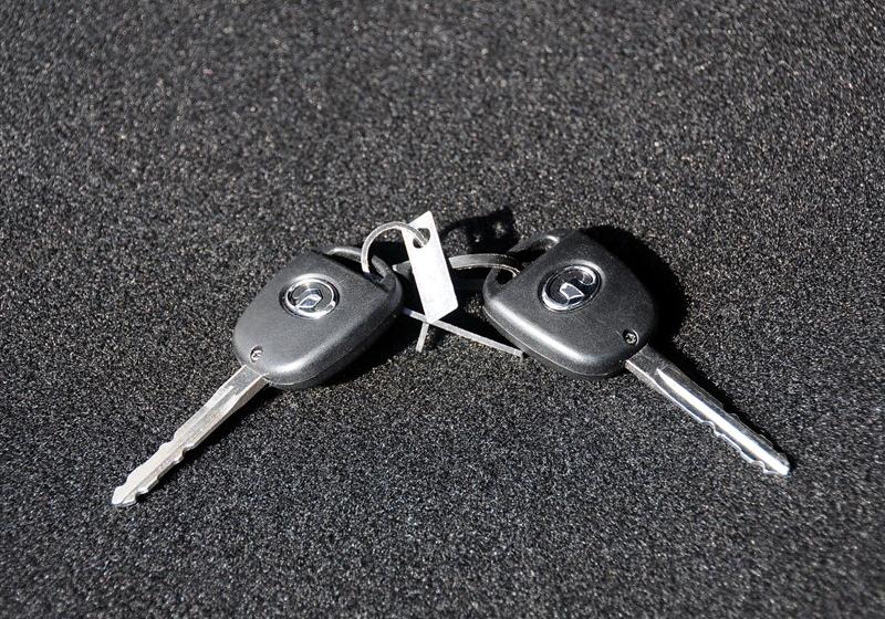 炫麗  2011款 CROSS 1.3L MT