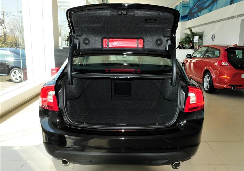 沃爾沃S60  2011款 3.0 T6 AWD 智尊版