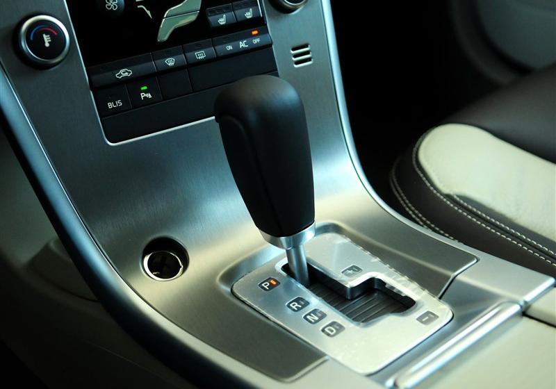 沃爾沃XC60  2011款 2.0T 智尊版