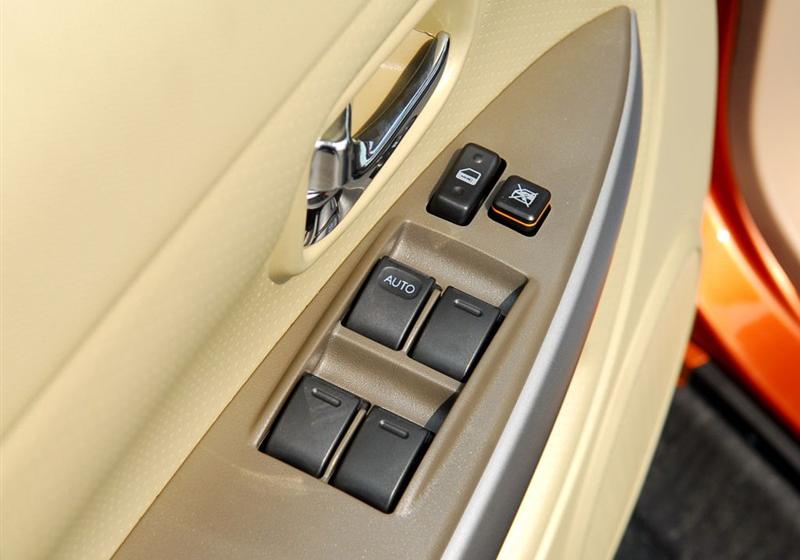 炫麗  2009款 1.5L CVT 精英型VVT