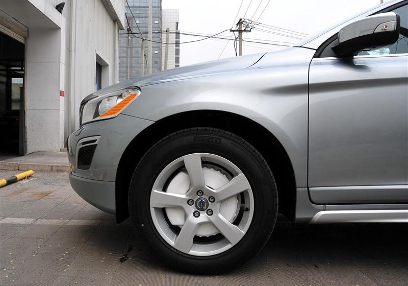 沃爾沃XC60  2011款 3.0 T6 R-Design 個(gè)性運(yùn)動(dòng)版