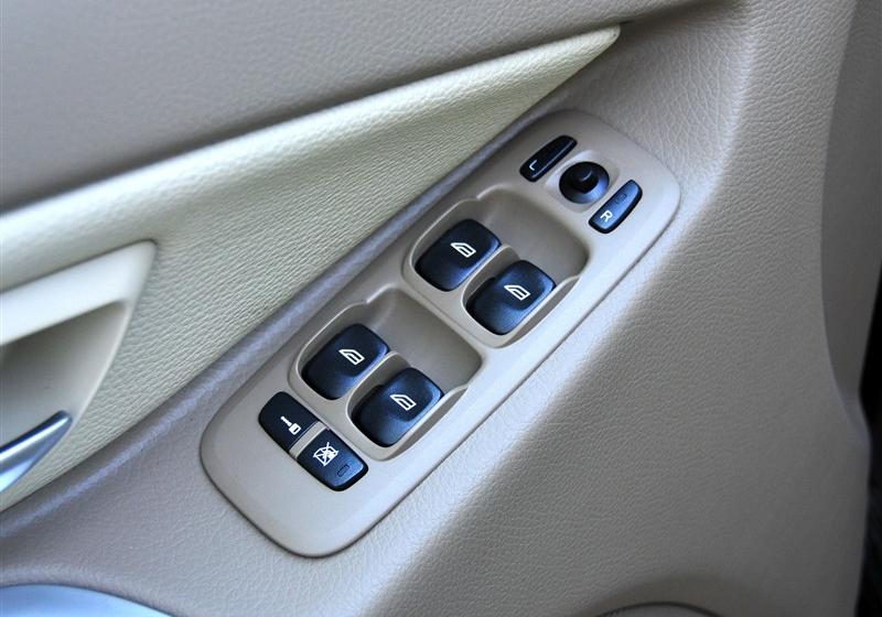 沃爾沃XC90  2012款 2.5T 北歐豪華版