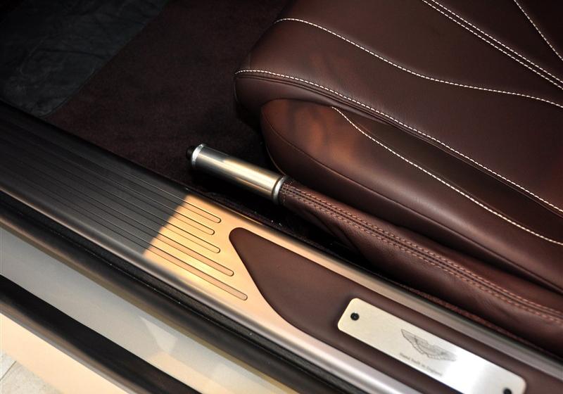 阿斯頓·馬丁 Virage 2012款 6.0 Coupe