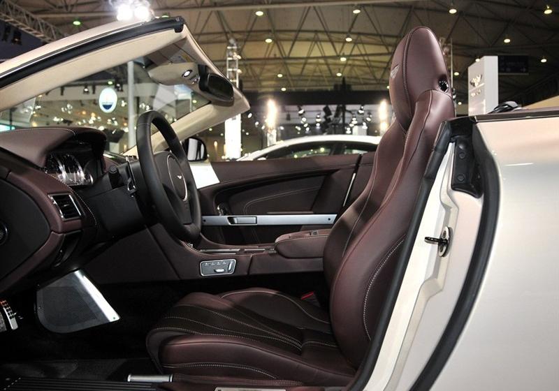 阿斯頓·馬丁 Virage 2012款 6.0 Volante