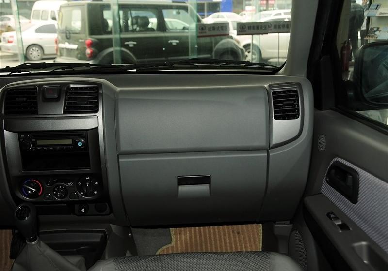 長(zhǎng)城汽車 風(fēng)駿3 2011款 2.4L公務(wù)版 豪華型 兩驅(qū)小雙排