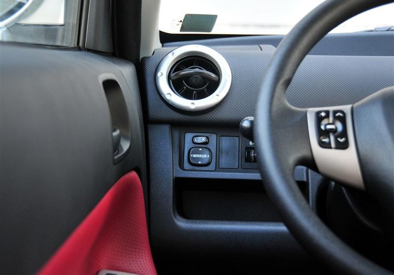 長城汽車 哈弗M2 2012款 1.5手動(dòng)兩驅(qū)都市版