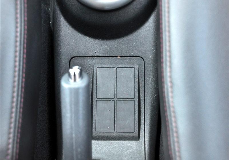 長(zhǎng)城汽車 騰翼C20R 2011款 1.5 手動(dòng)都市型