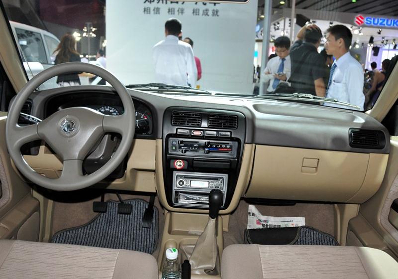 鄭州日產 銳騏皮卡 2010款 2.5L兩驅標準型ZD25TCR