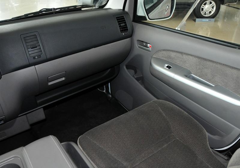 奇瑞汽車 威麟H5 2010款 2.0L豪華型