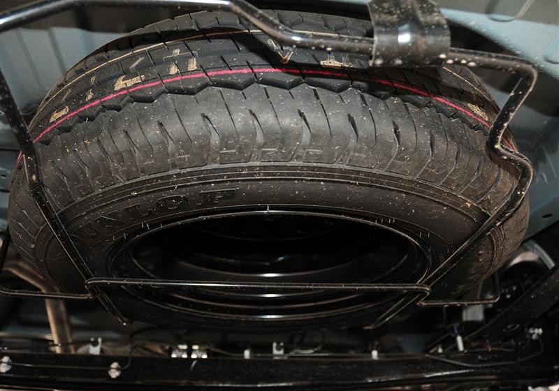 日產NV200  2011款 1.6 尊雅型 223座