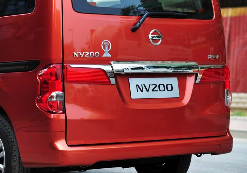 日產NV200  2010款 1.6 尊貴型 232座