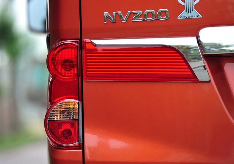 日產NV200  2010款 1.6 尊貴型 232座