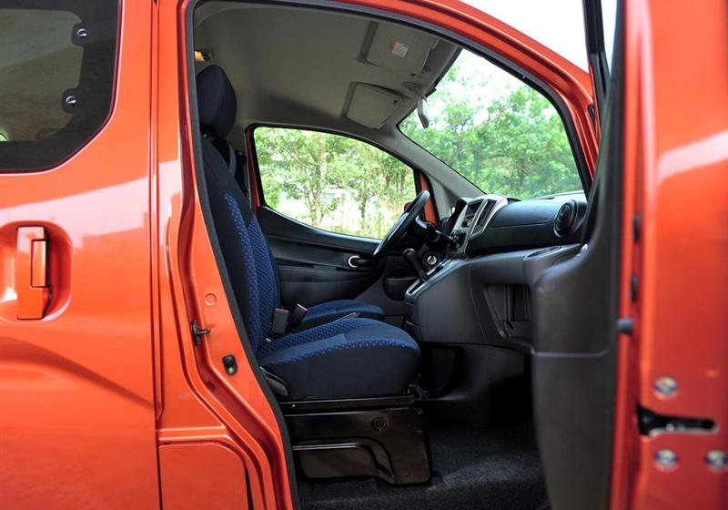 日產NV200  2010款 1.6 尊貴型 232座