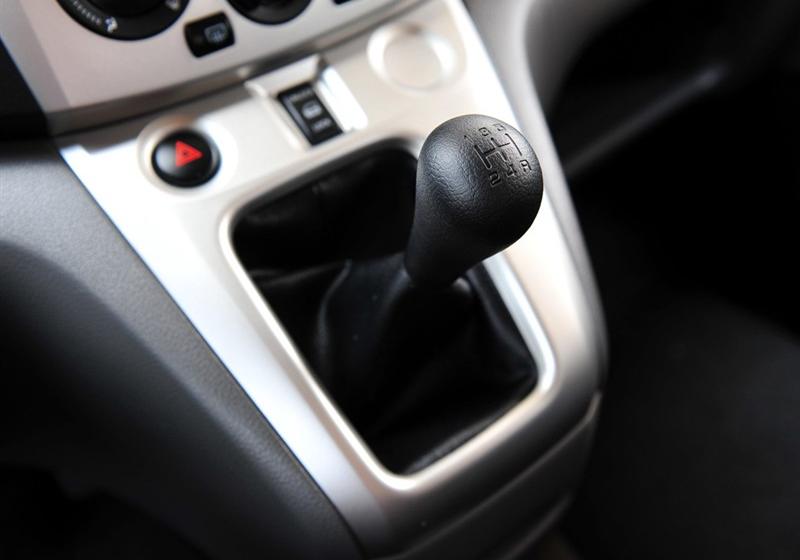 日產(chǎn)NV200  2010款 1.6 尊貴型 232座