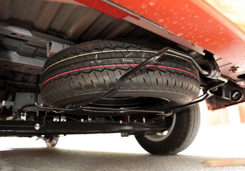 日產NV200  2010款 1.6 尊貴型 232座