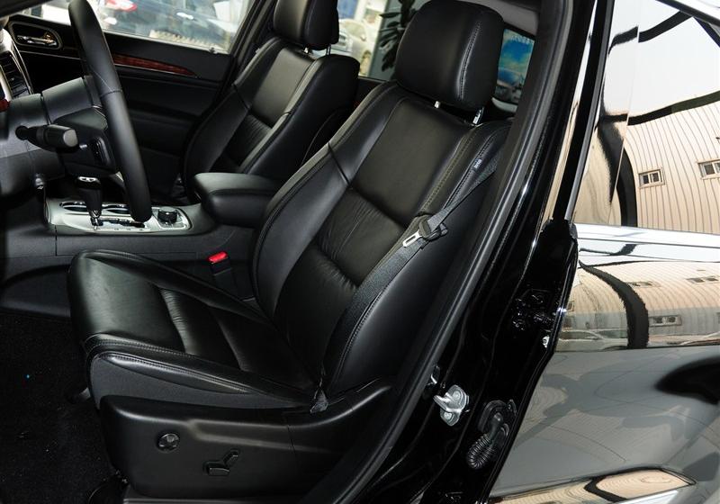 Jeep吉普 大切諾基(進(jìn)口) 2012款 3.6 旗艦導(dǎo)航版