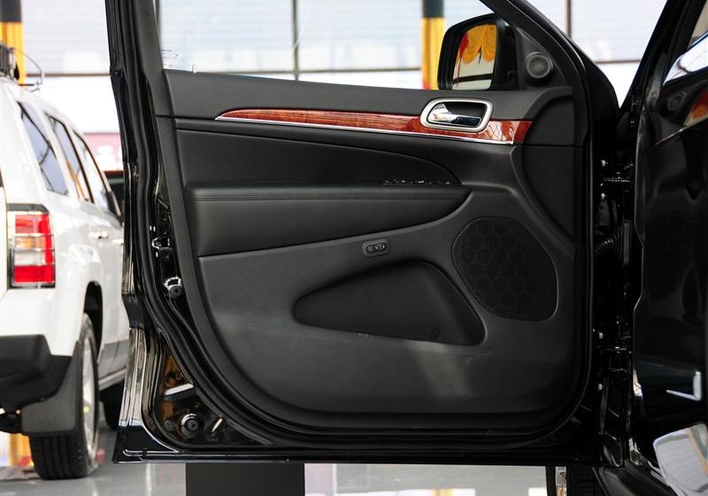 Jeep吉普 大切諾基(進口) 2012款 3.6 旗艦導航版