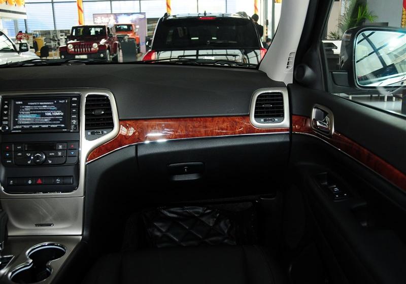 Jeep吉普 大切諾基(進口) 2012款 3.6 旗艦導航版