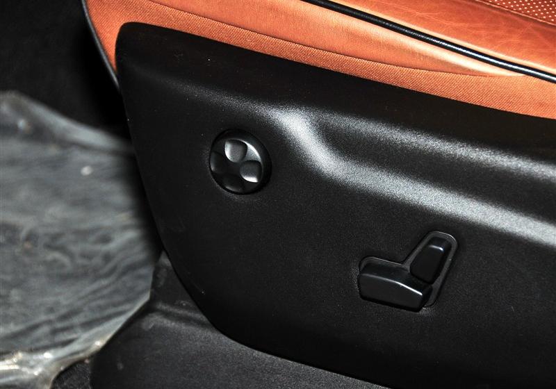 Jeep吉普 大切諾基(進口) 2012款 5.7 旗艦導航版