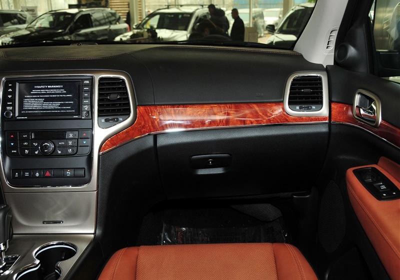 Jeep吉普 大切諾基(進口) 2012款 5.7 旗艦導航版