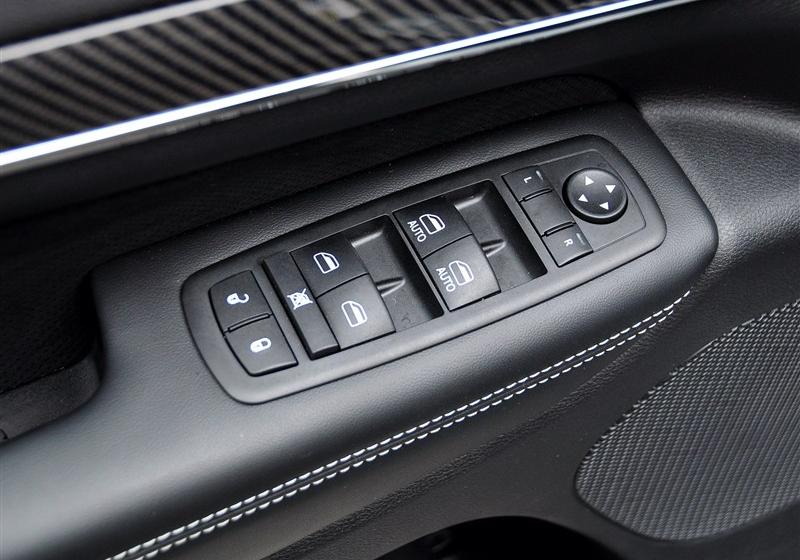 Jeep吉普 大切諾基(進口) 2012款 6.4 SRT8