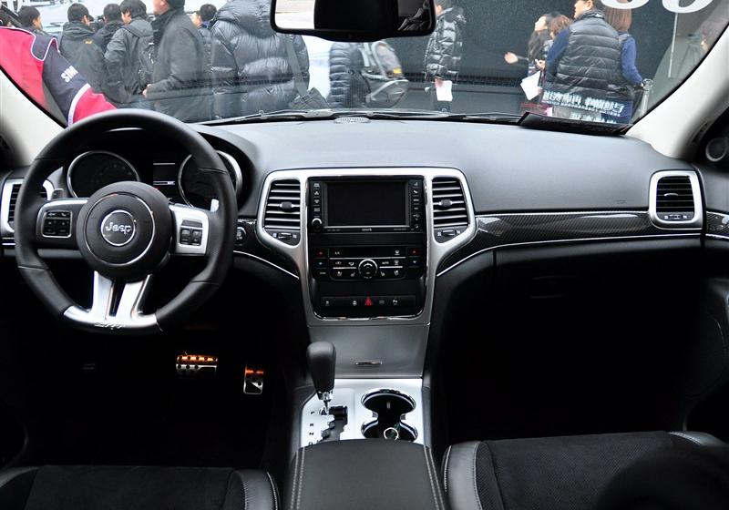 Jeep吉普 大切諾基(進(jìn)口) 2012款 6.4 SRT8