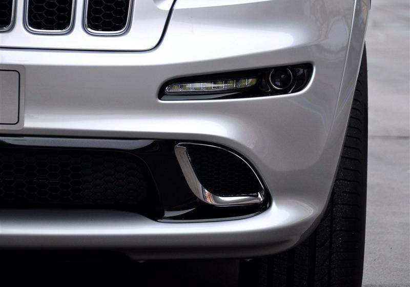 Jeep吉普 大切諾基(進(jìn)口) 2012款 6.4 SRT8