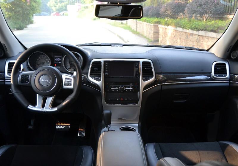 大切諾基(進(jìn)口)  2012款 6.4 SRT8