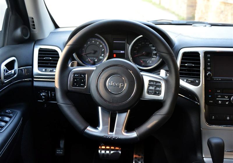 大切諾基(進(jìn)口)  2012款 6.4 SRT8