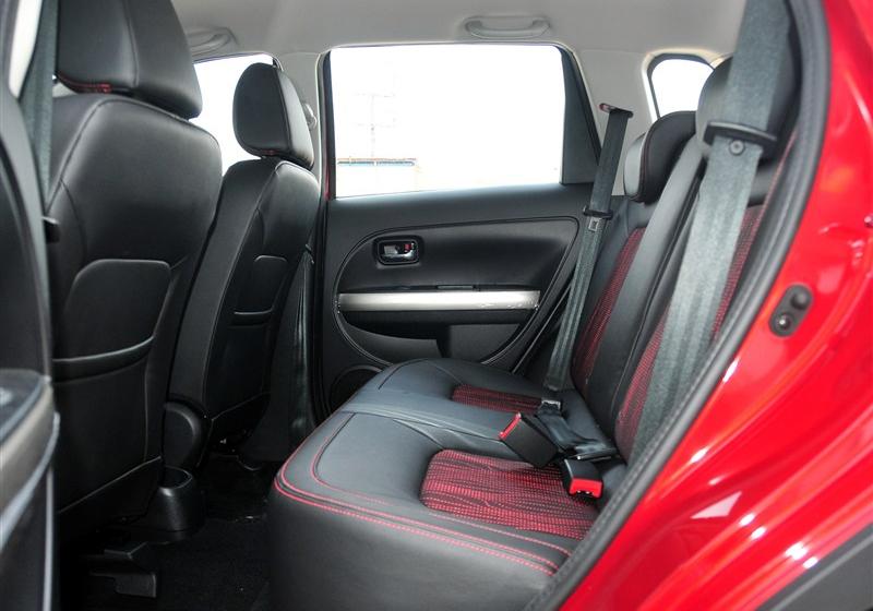 哈弗M4  2012款 1.5L 兩驅舒適型