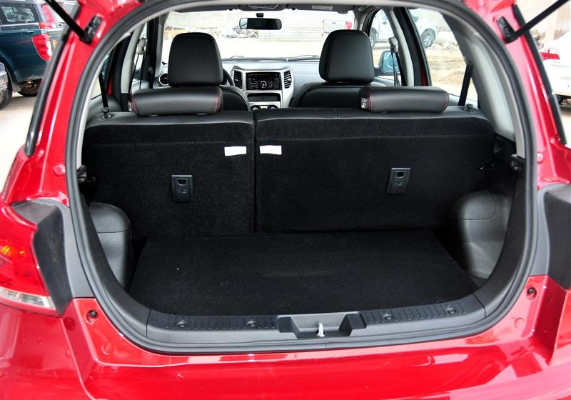 哈弗M4  2012款 1.5L 兩驅(qū)舒適型