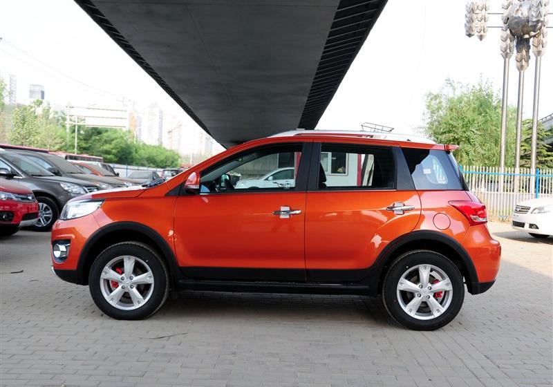 哈弗M4  2012款 1.5L 兩驅(qū)豪華型