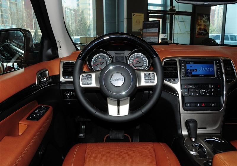 大切諾基(進口)  2012款 3.6 旗艦尊崇版