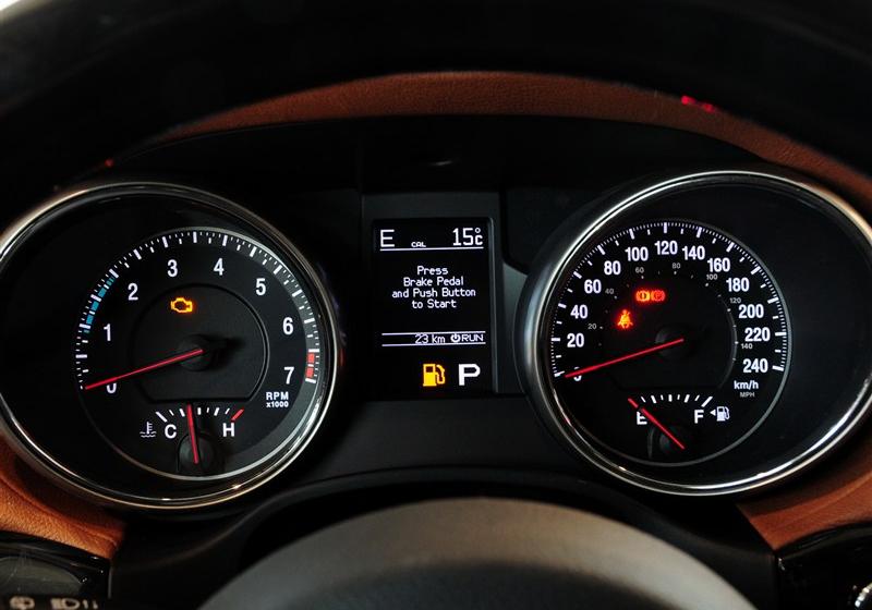 大切諾基(進(jìn)口)  2012款 3.6 旗艦尊崇版