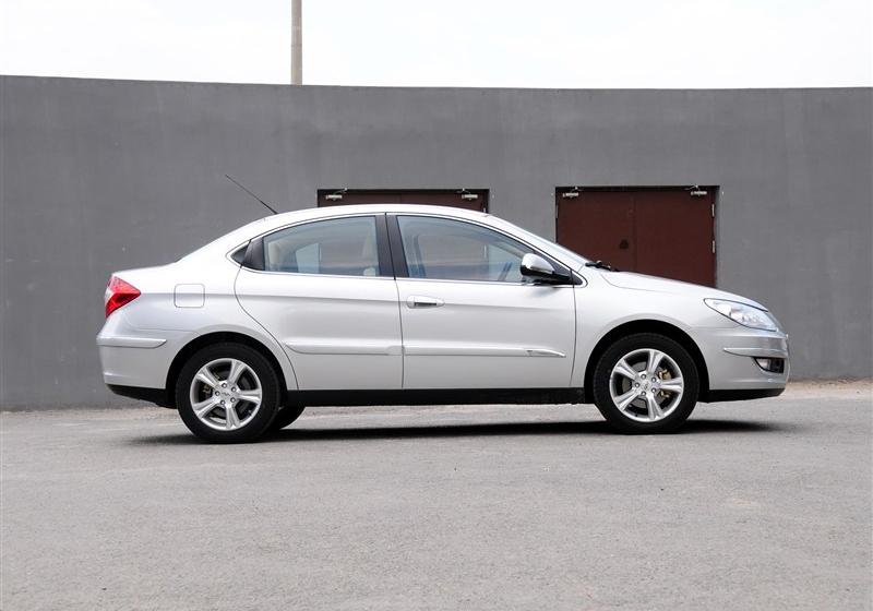 奇瑞A3  2012款 三廂 1.6CVT 進取型