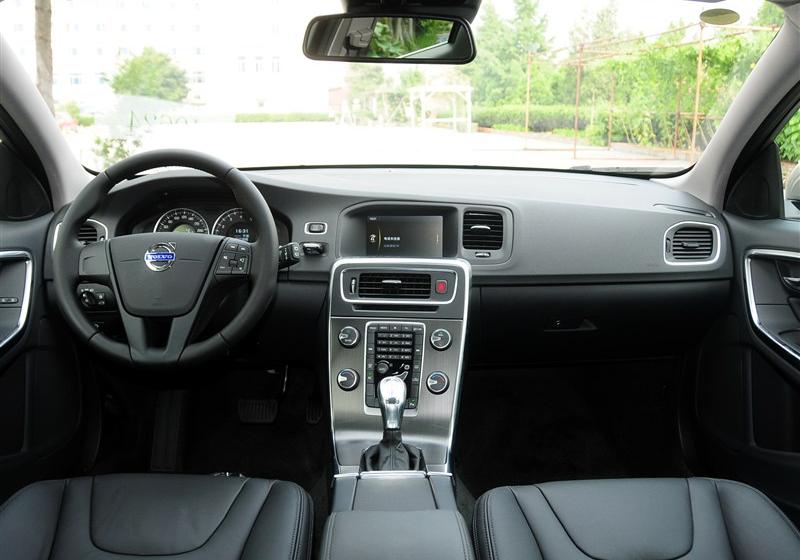 沃爾沃V60  2013款 2.0T T5 舒適版