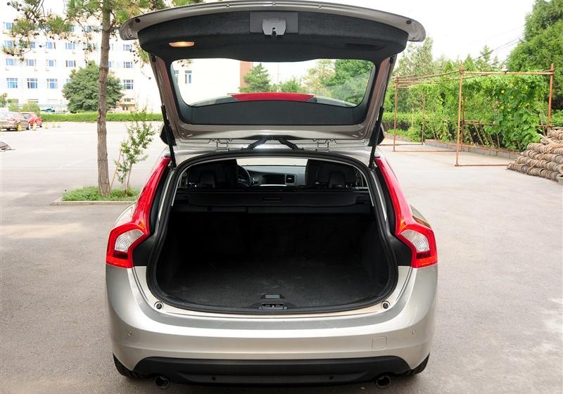 沃爾沃V60  2013款 2.0T T5 舒適版
