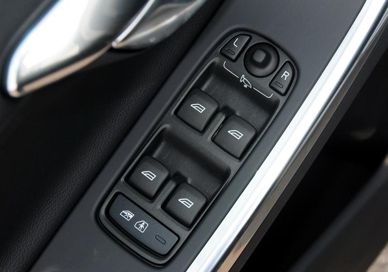 沃爾沃V60  2013款 2.0T T5 舒適版