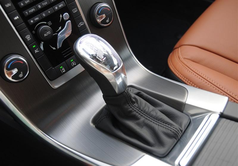 沃爾沃V60  2013款 2.0T T5 智尊版