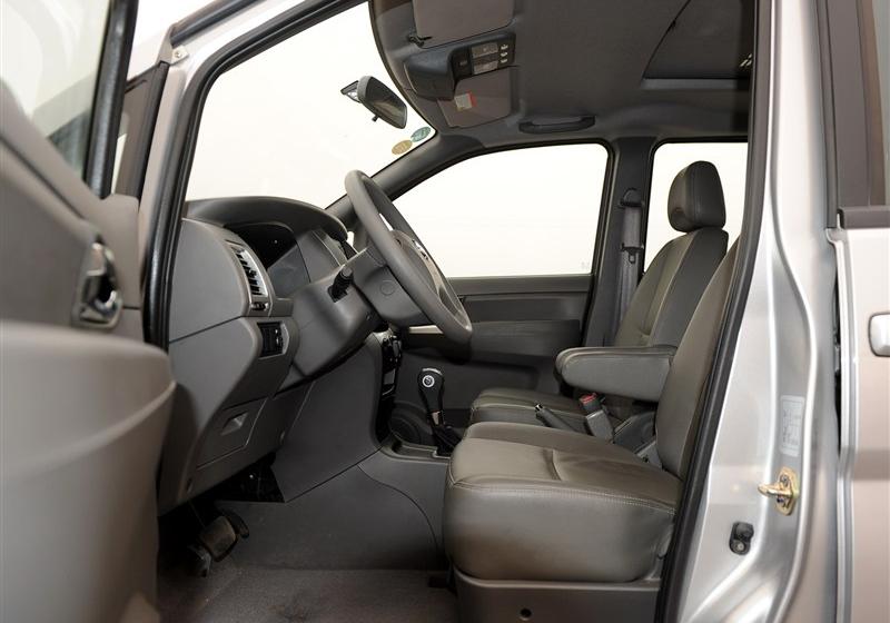 帥客  2012款 2.0 自動旗艦型 7座