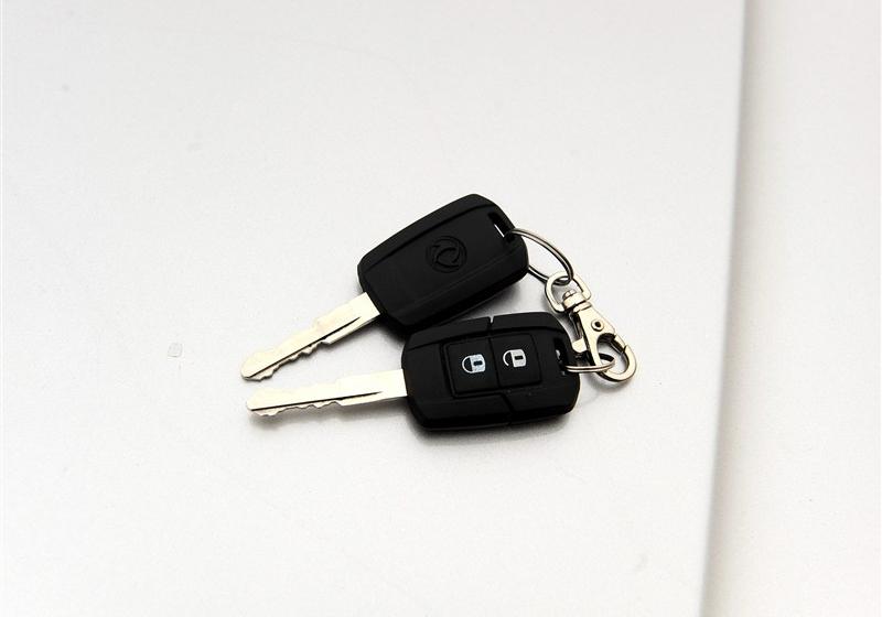 帥客  2012款 2.0 自動旗艦型 7座