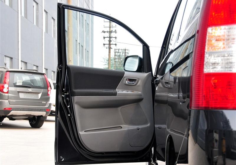 長城V80  2012款 1.5T 手動(dòng)實(shí)尚型