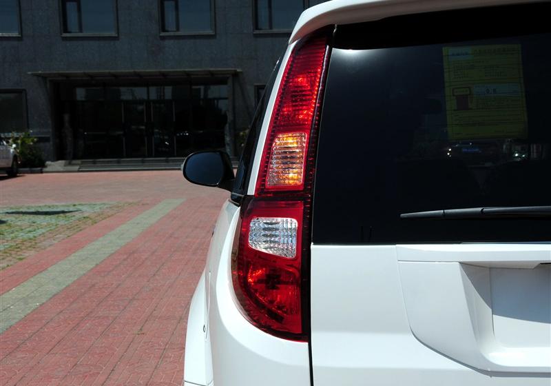 哈弗H3  2012款 銳意版 2.0 導(dǎo)航版