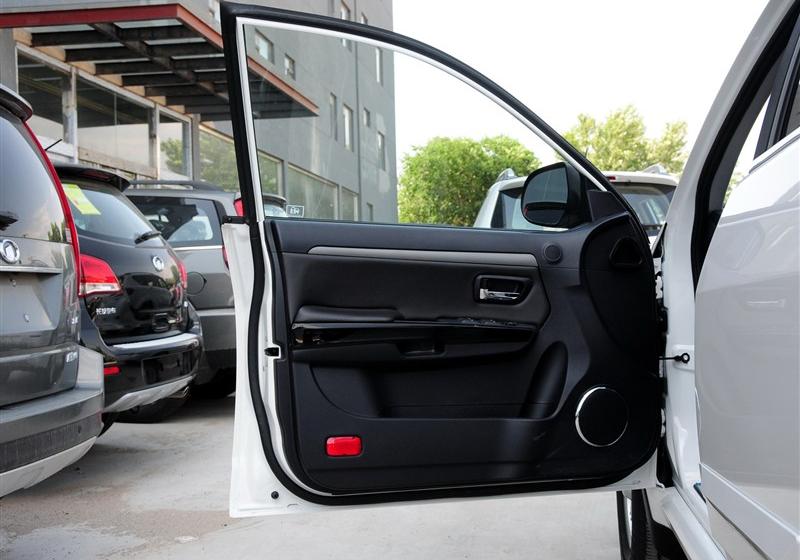 哈弗H3  2012款 銳意版 2.0 導(dǎo)航版