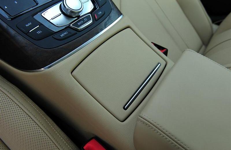 2012款 50 TFSI quattro 豪華型