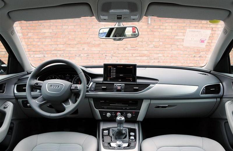 2012款 TFSI 手動基本型