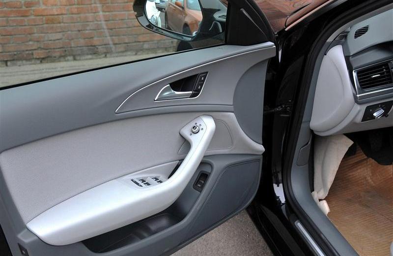 2012款 TFSI 手動基本型